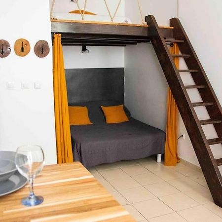Appartement Tout Equipe Au Coeur Du Vieux Port Marsella Exterior foto