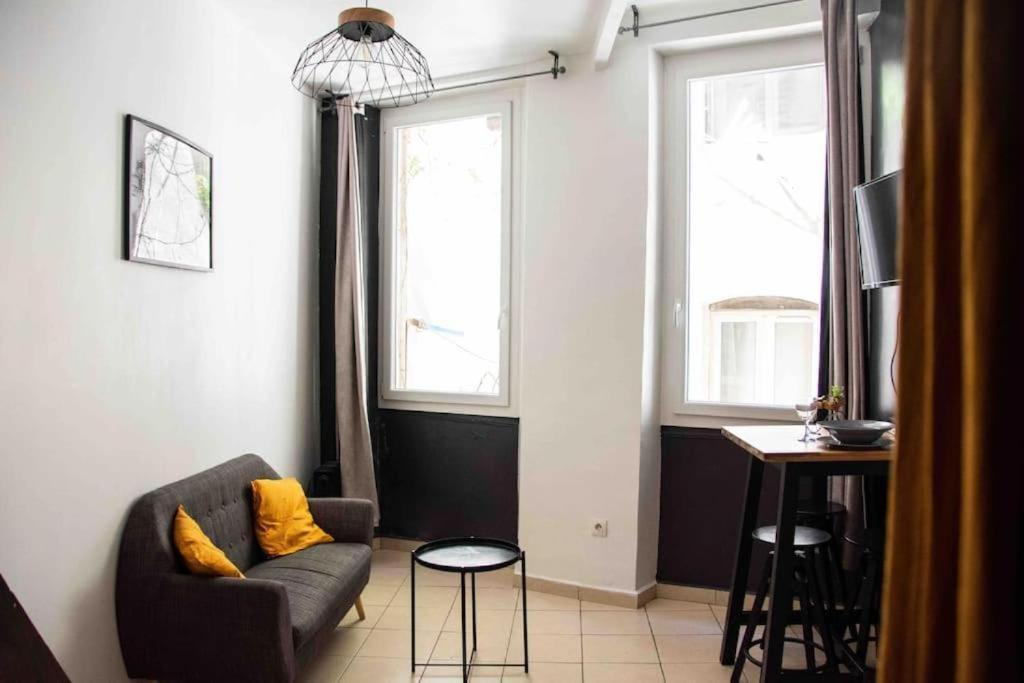 Appartement Tout Equipe Au Coeur Du Vieux Port Marsella Exterior foto